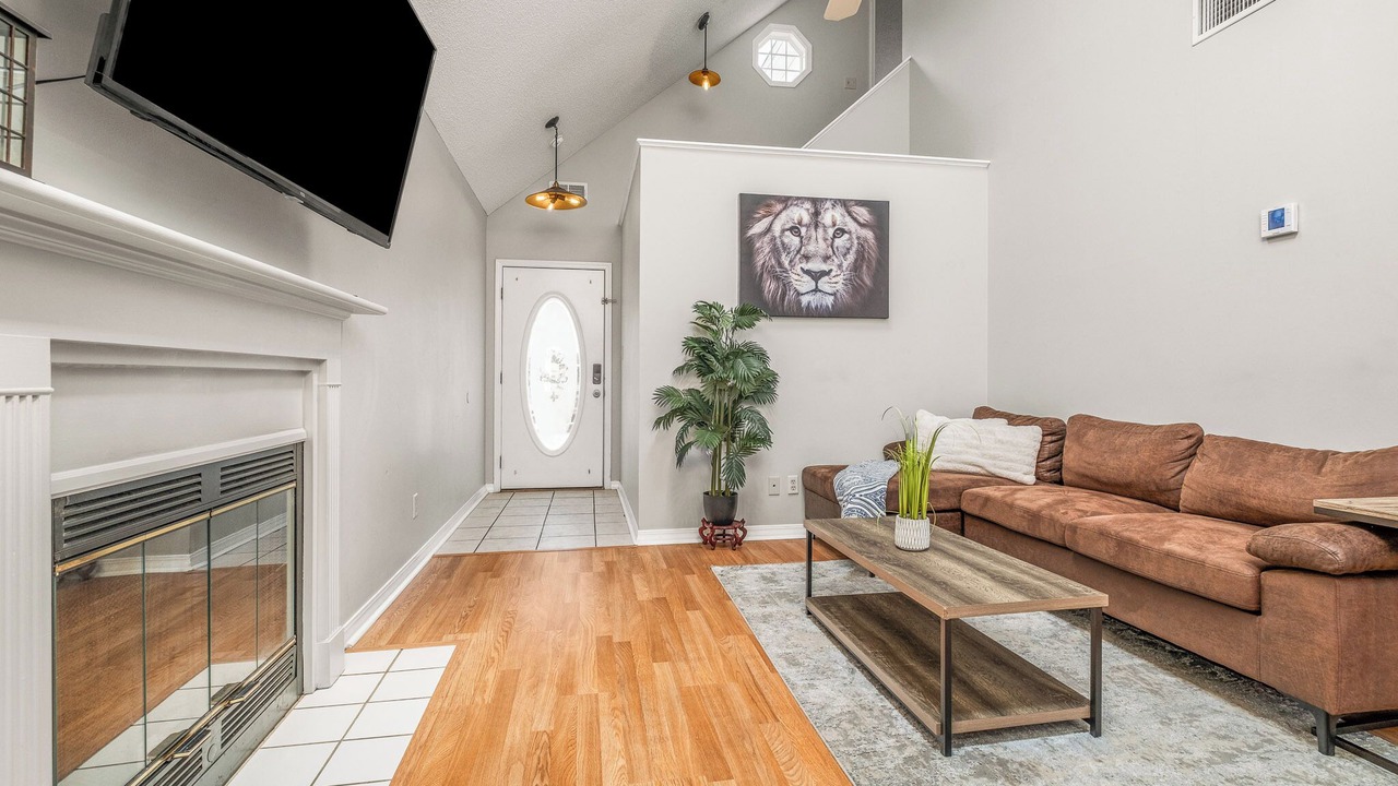 Photo of Livingroom in Myrtle Grove