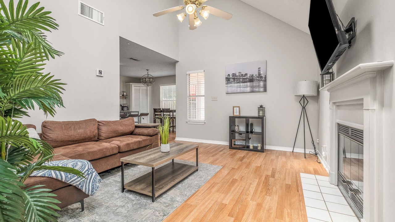 Photo of Livingroom in Myrtle Grove