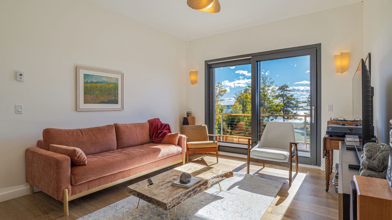 Photo of Livingroom in Blue Hill