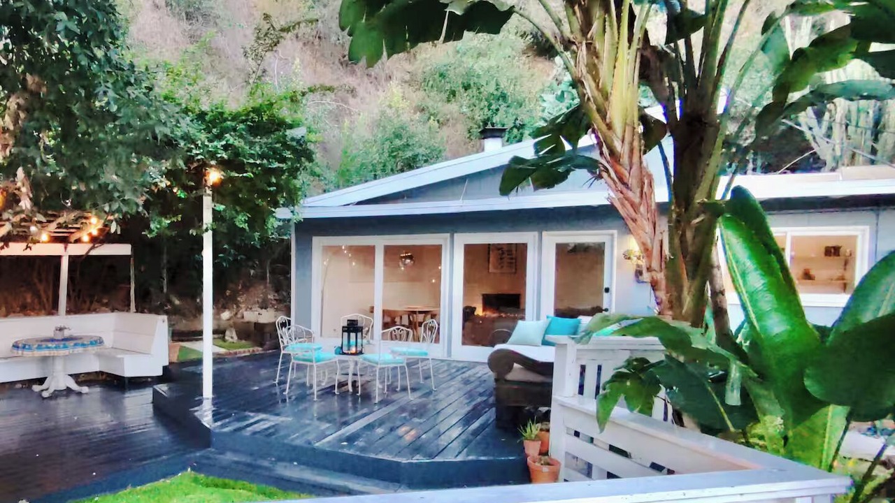 Photo of Others in Beachwood Canyon