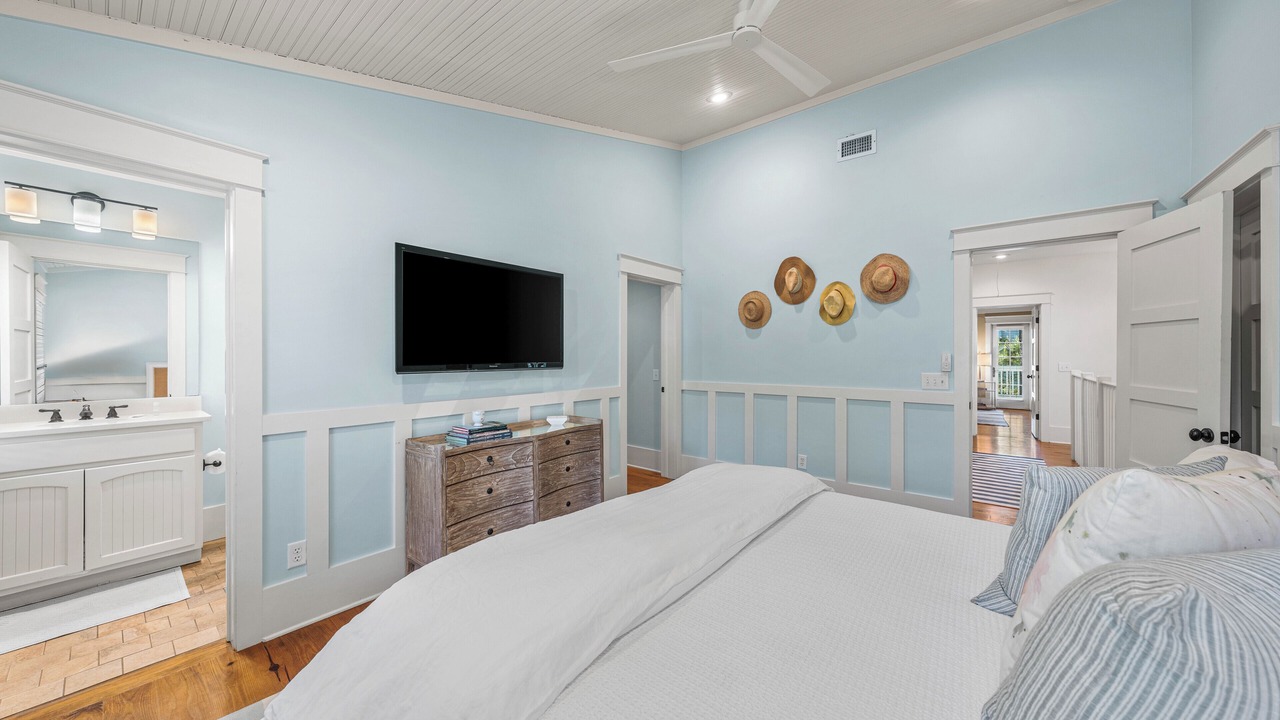 Photo of Bedroom in Forest District