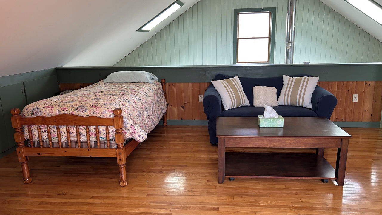 Photo of Bedroom in Brooksville