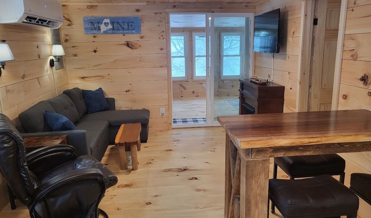 Photo of Livingroom in West Minot