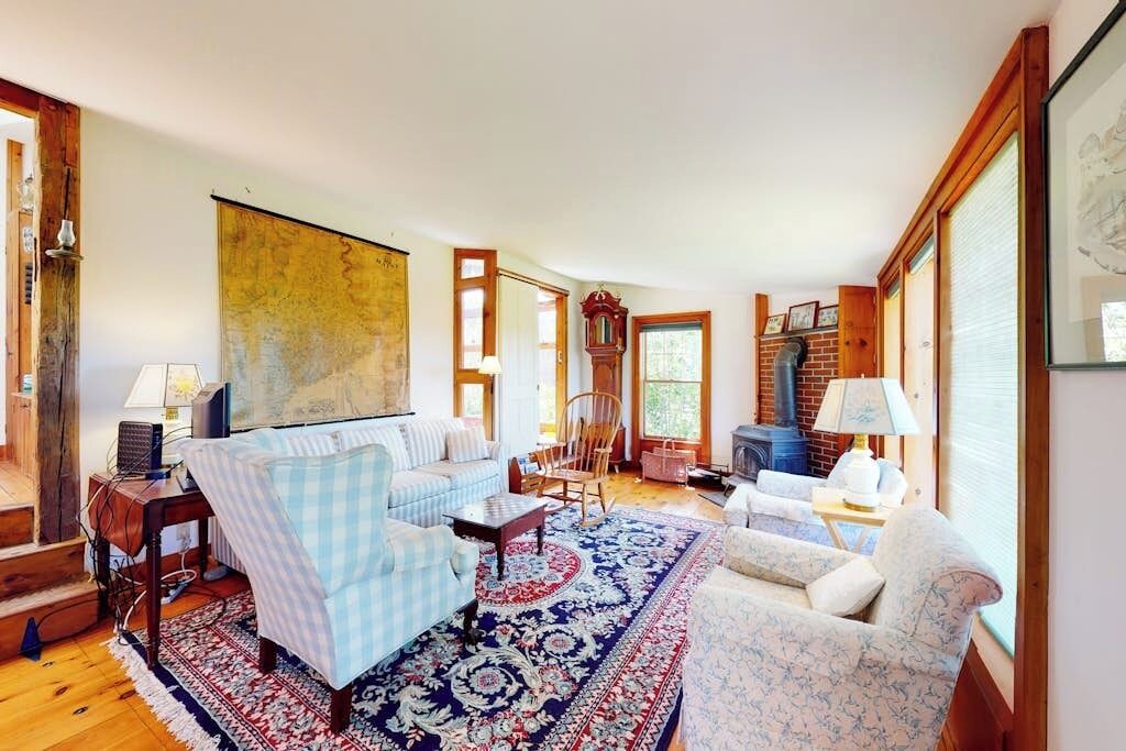 Photo of Livingroom in Paris Hill