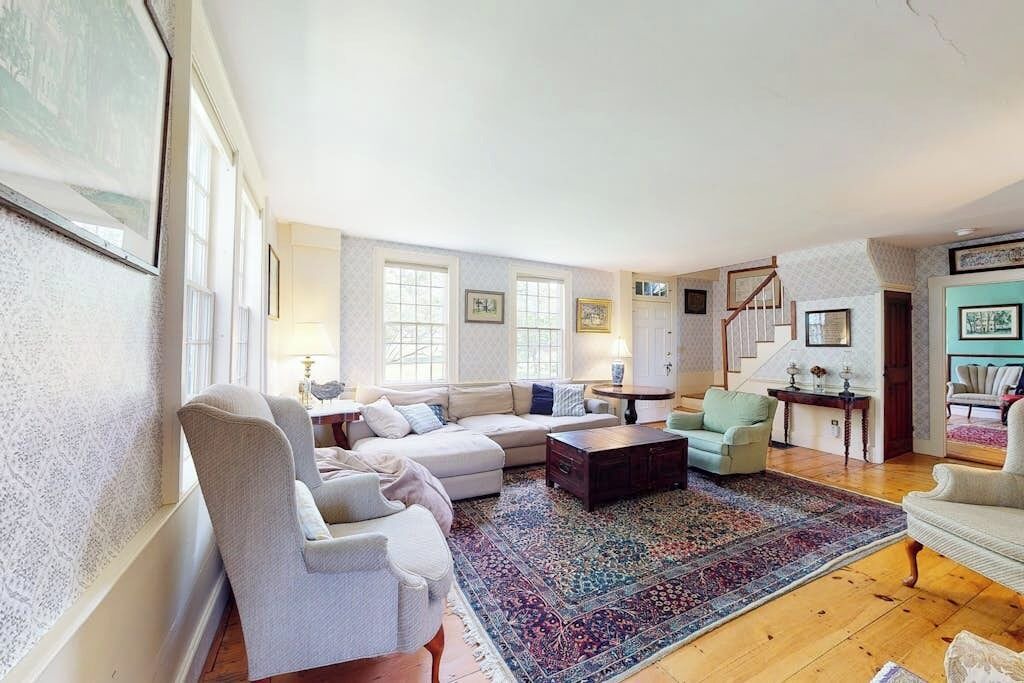 Photo of Livingroom in Paris Hill