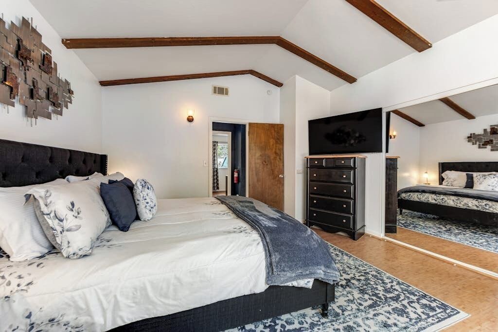 Photo of Bedroom in Arrowbear Lake