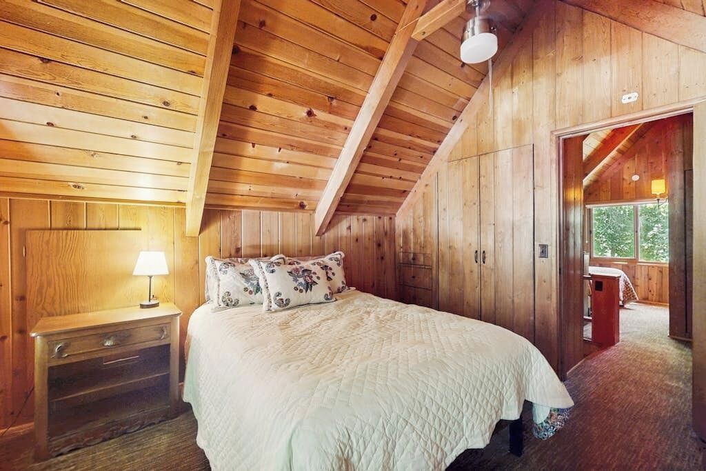 Photo of Bedroom in Arrowhead Villas
