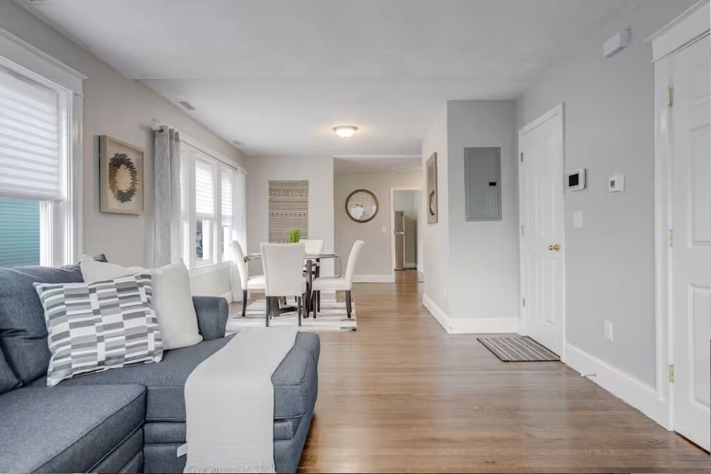 Photo of Livingroom in Medford