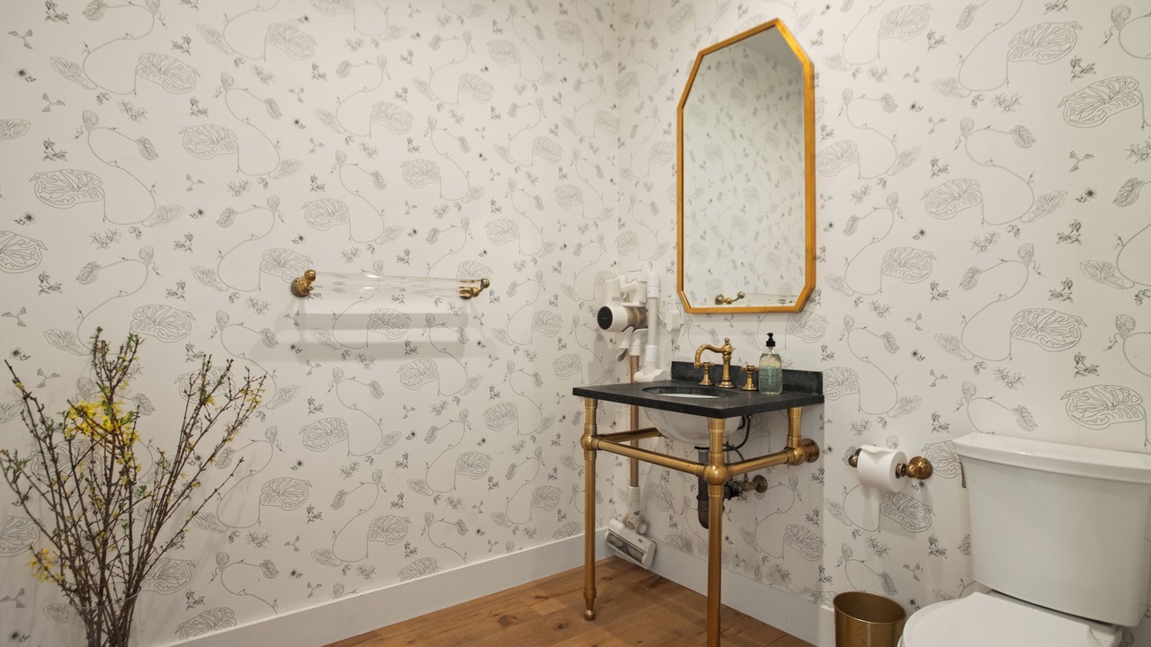 Photo of Bathroom in Beverly Grove
