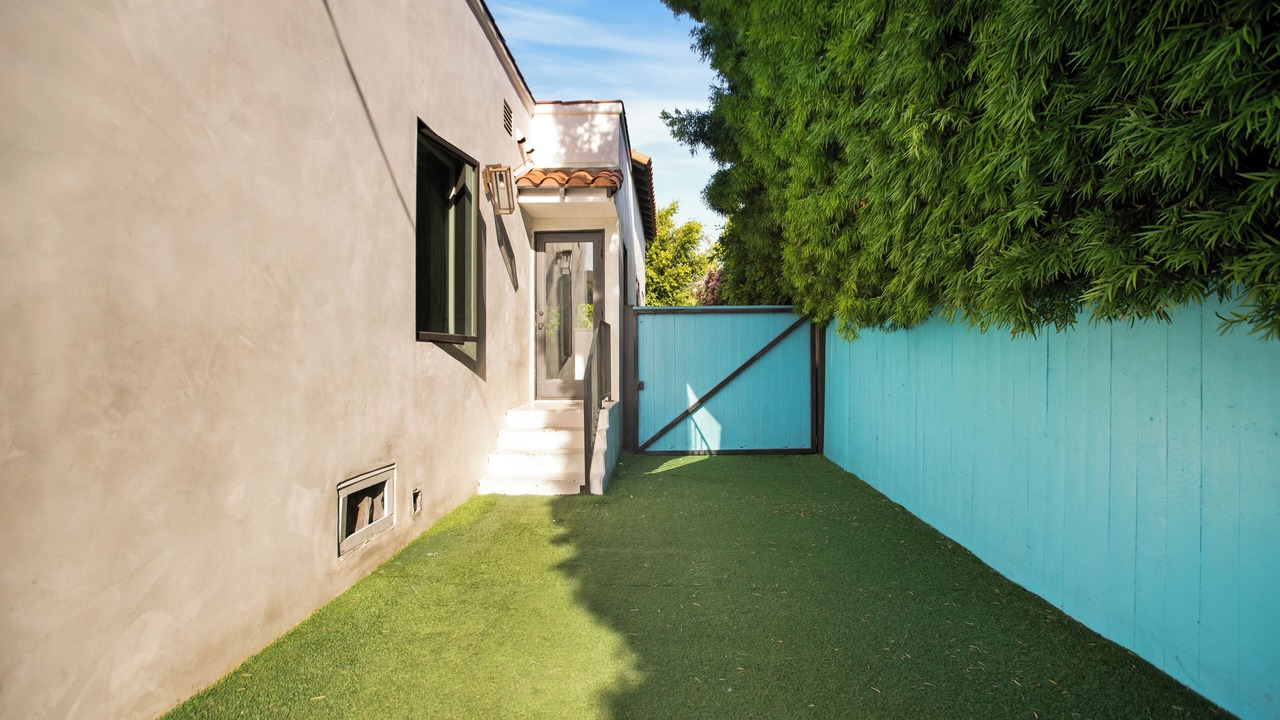 Photo of Outdoor in Beverly Grove