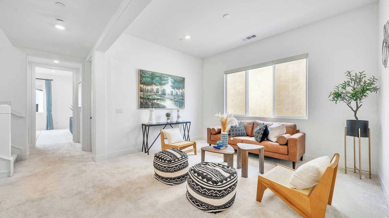 Photo of Livingroom in Irvine