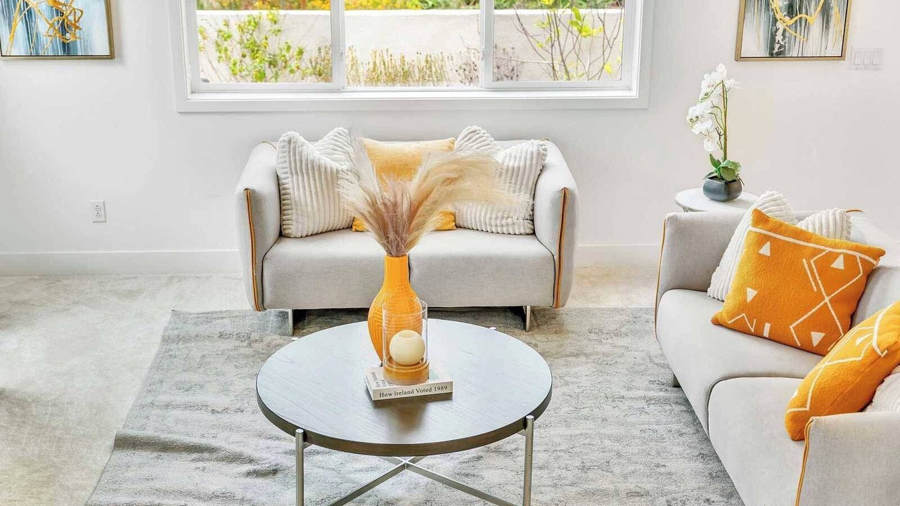 Photo of Livingroom in Irvine