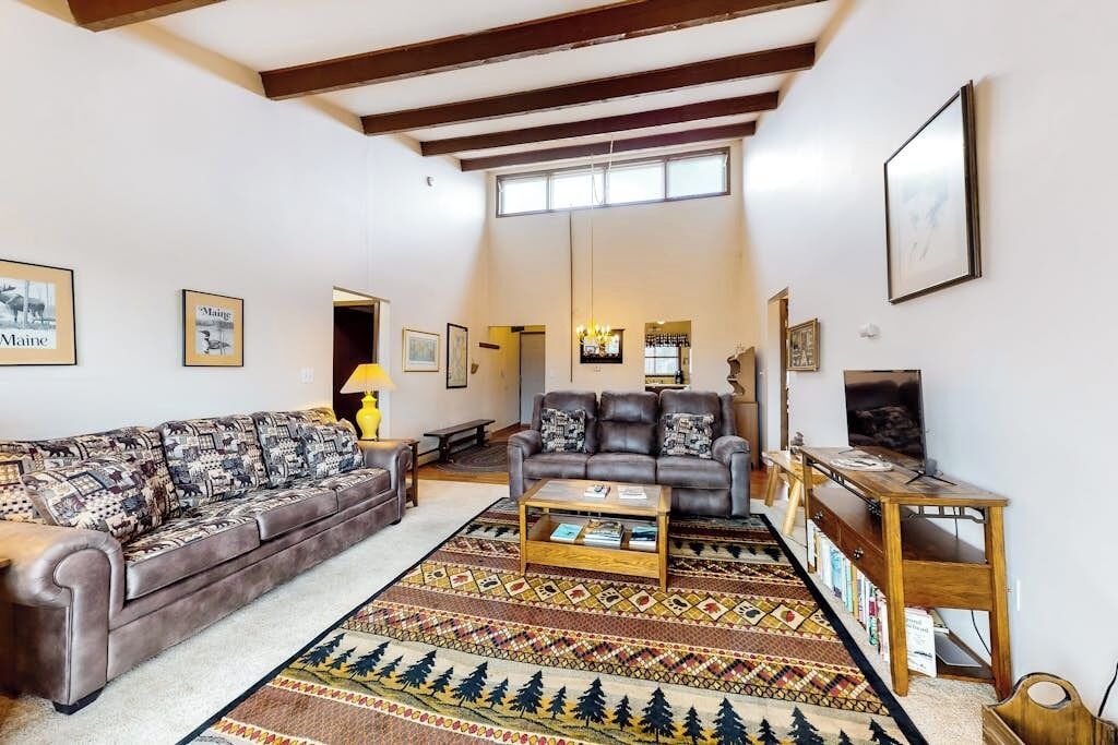 Photo of Livingroom in Greenville Junction