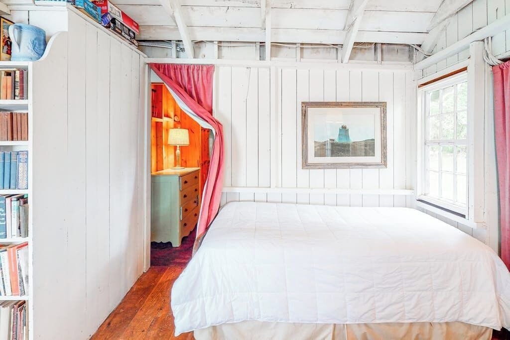 Photo of Bedroom in Port Clyde