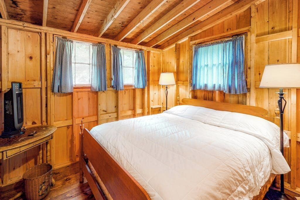 Photo of Bedroom in Port Clyde