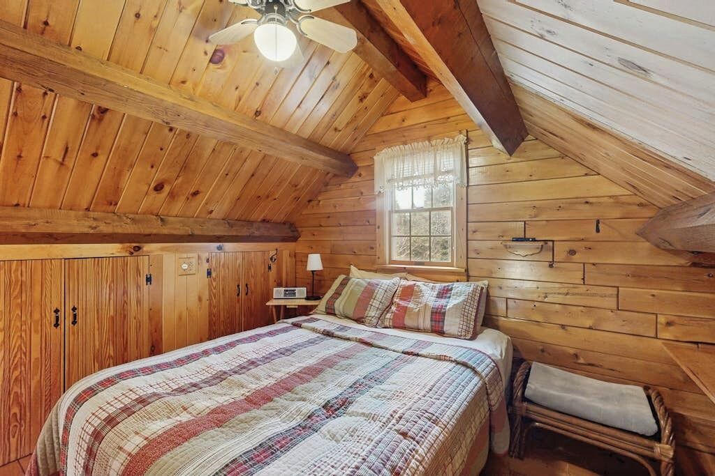 Photo of Bedroom in Beaver Cove