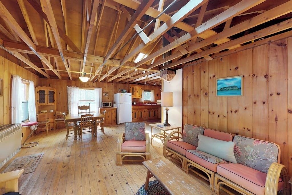 Photo of Livingroom in Northeast Somerset