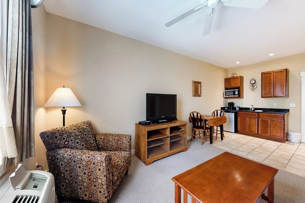 Photo of Livingroom in Northeast Harbor