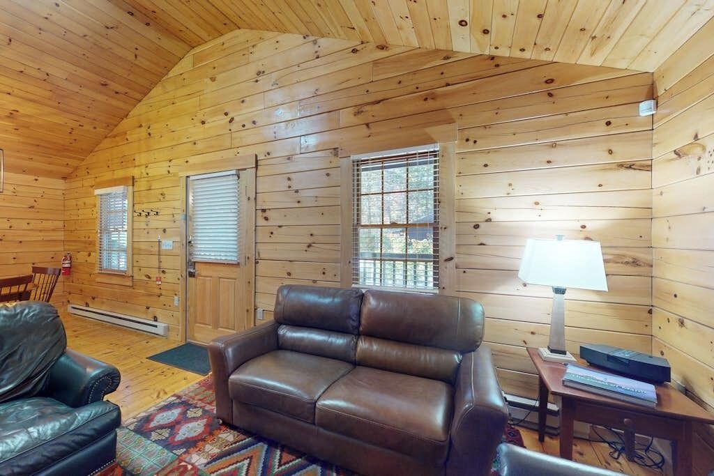 Photo of Livingroom in Northport