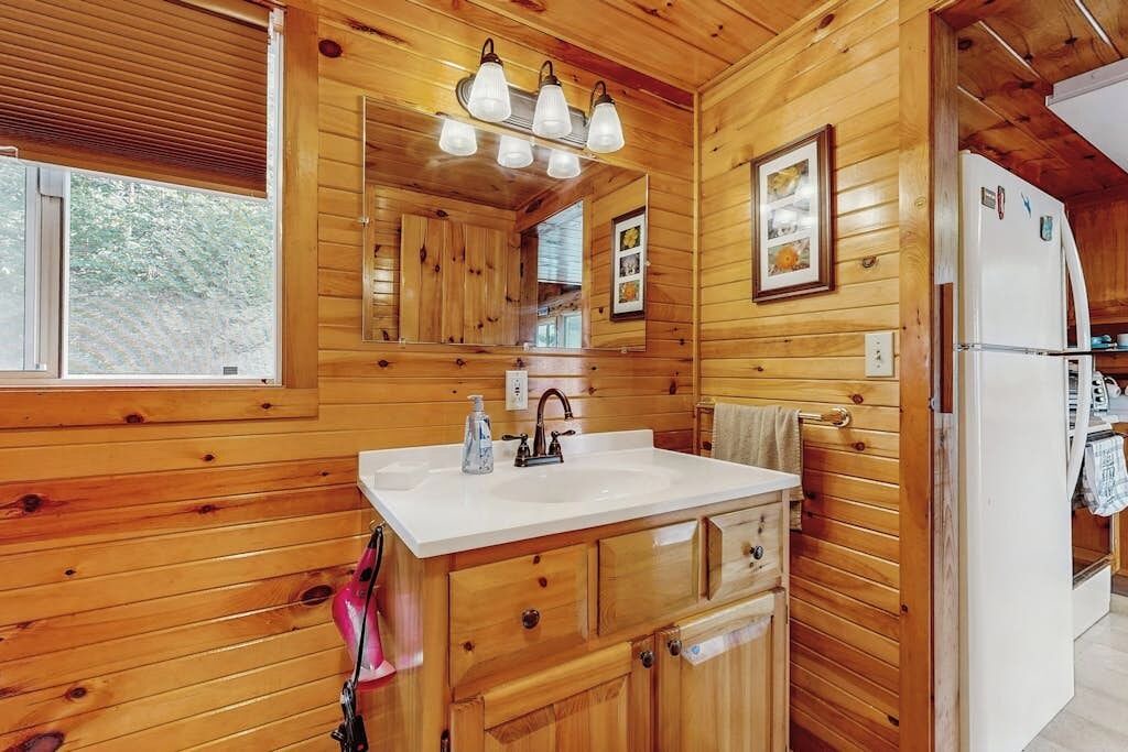 Photo of Bathroom in Otis