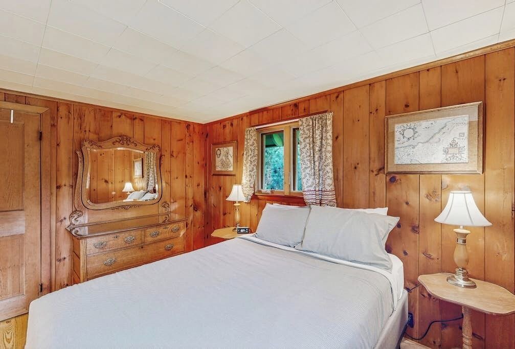 Photo of Bedroom in Owls Head