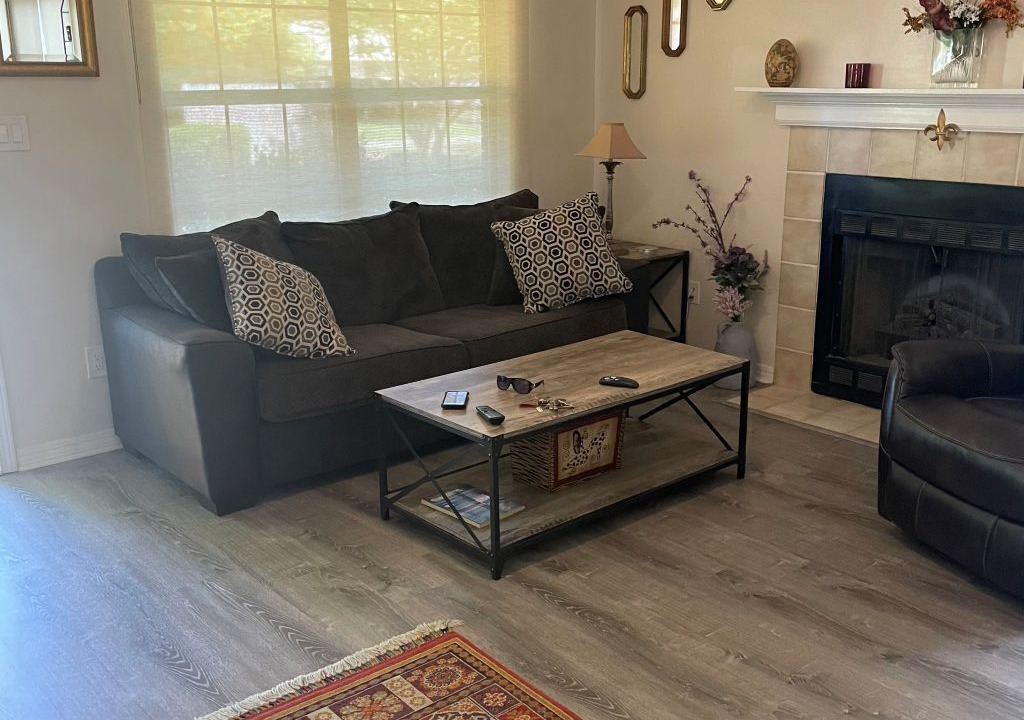 Photo of Livingroom in Bellview