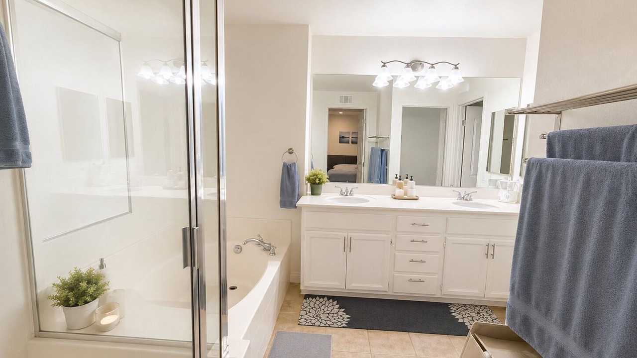 Photo of Bathroom in Lower Peters Canyon