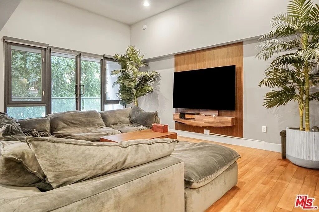 Photo of Livingroom in Historic Core