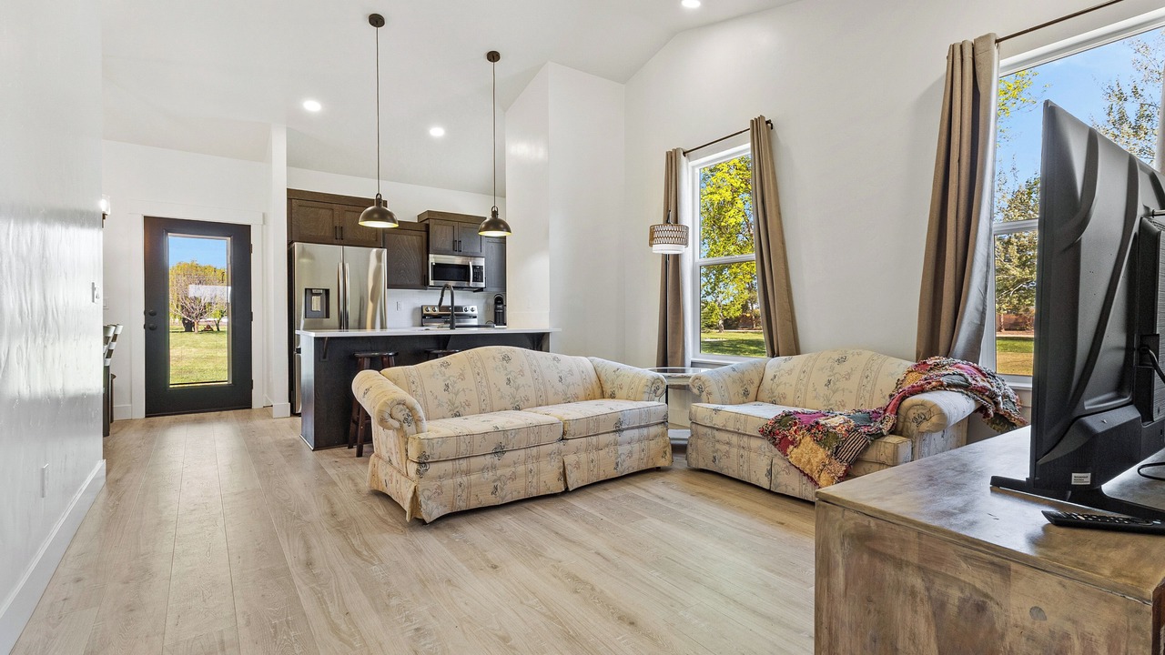 Photo of Livingroom in Canyon County