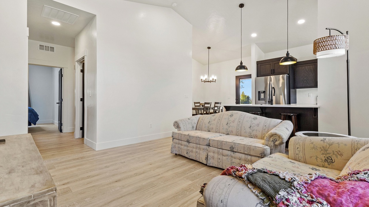 Photo of Livingroom in Canyon County