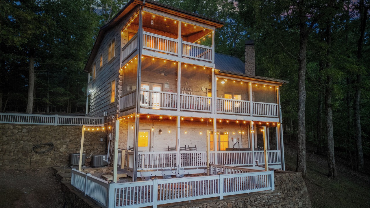 Photo of Outdoor in Ridges Over the Lake