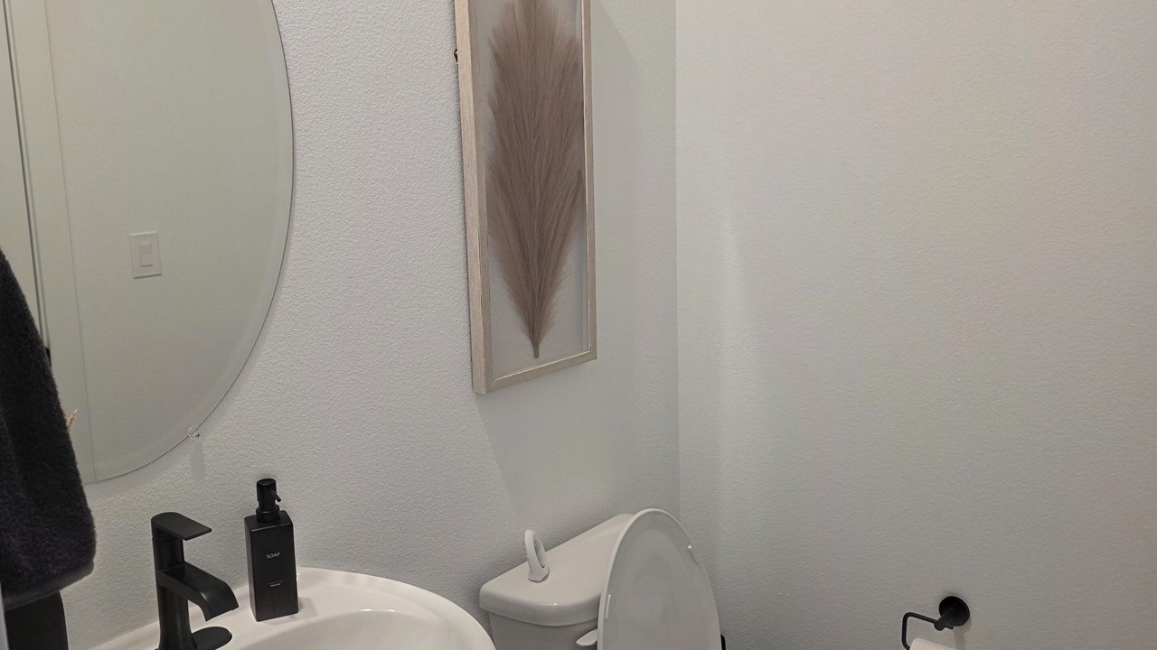 Photo of Bathroom in Enterprise