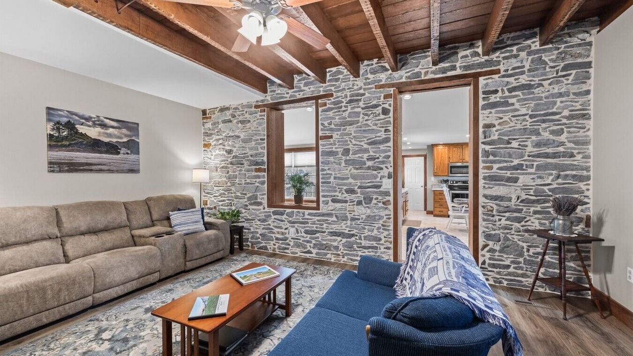 Photo of Bedroom in Leacock-Leola-Bareville