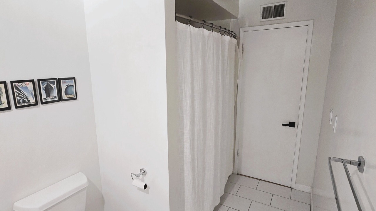 Photo of Bathroom in La Canada Flintridge
