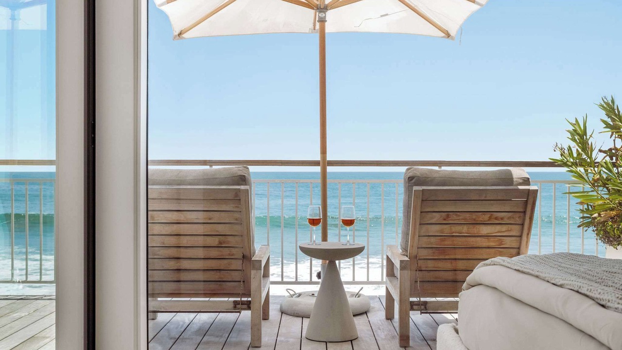 Photo of Patio Balcony in Central Malibu