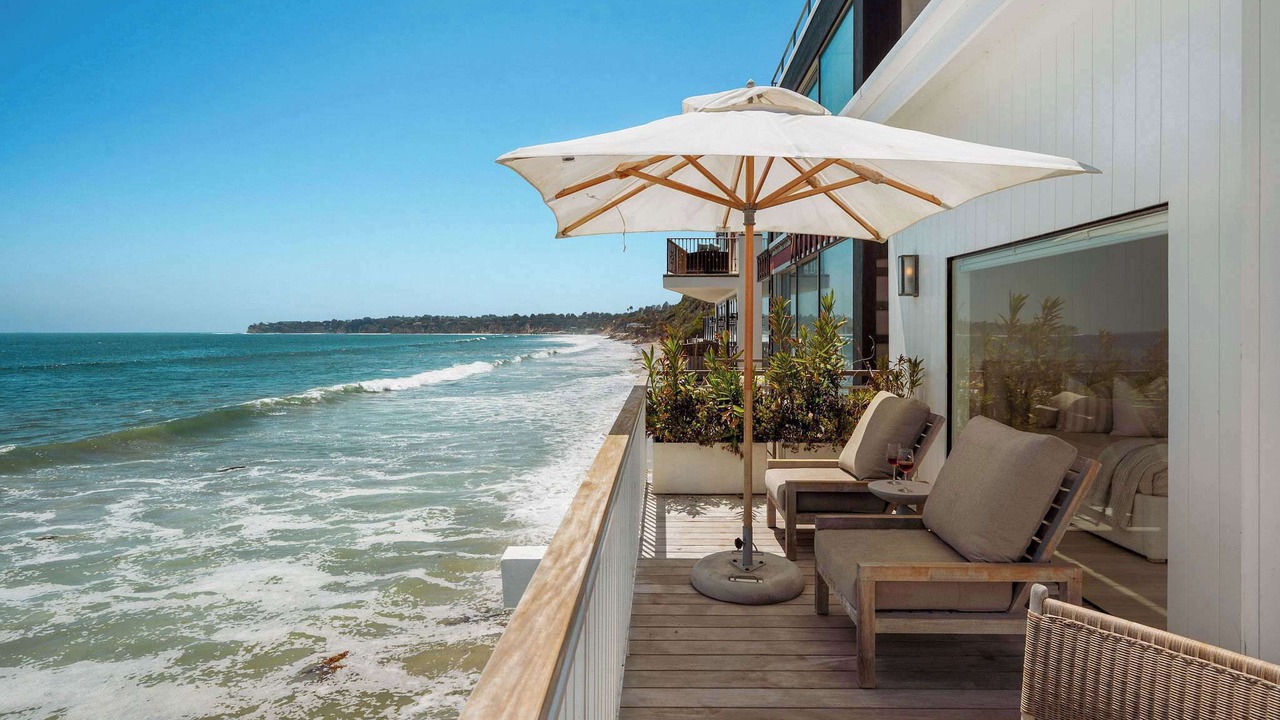 Photo of Patio Balcony in Central Malibu
