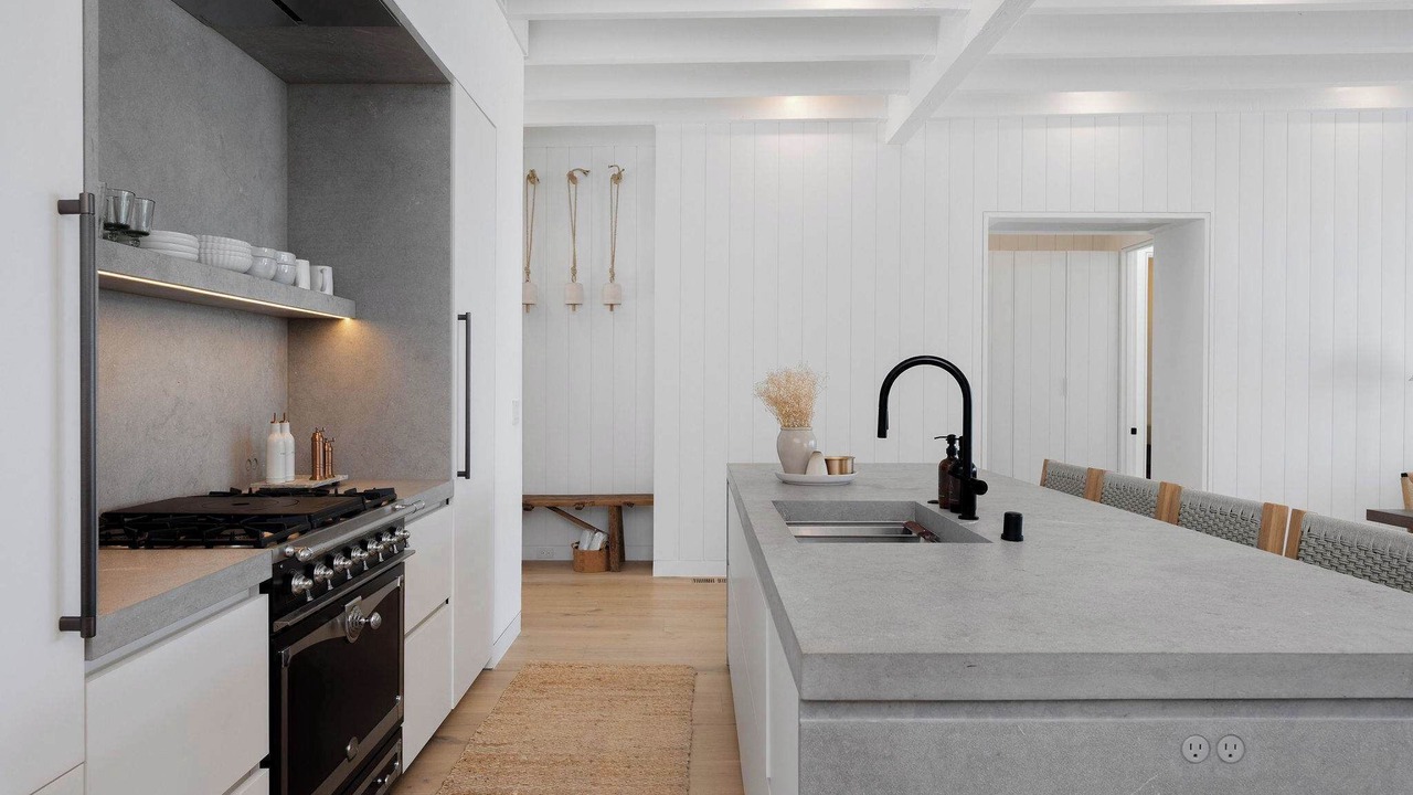 Photo of Kitchen in Central Malibu