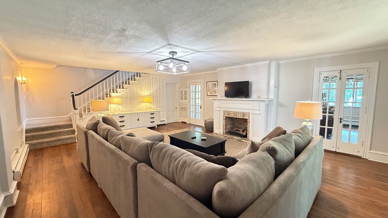 Photo of Livingroom in Douglassville
