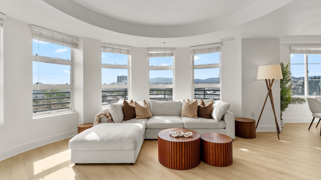 Photo of Livingroom in Pico