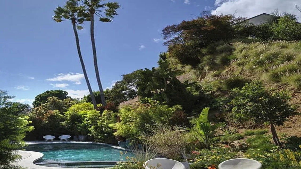 Photo of Outdoor in Hollywood Hills West