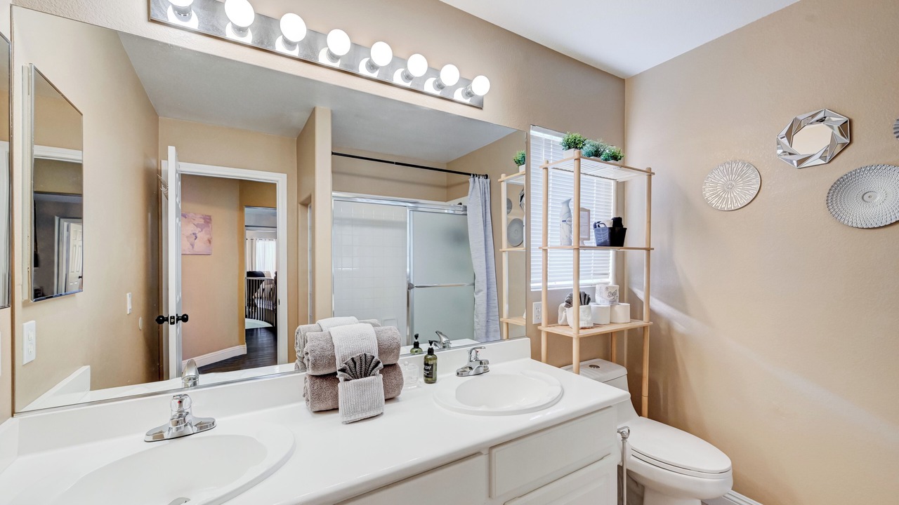 Photo of Bathroom in Silverado Ranch