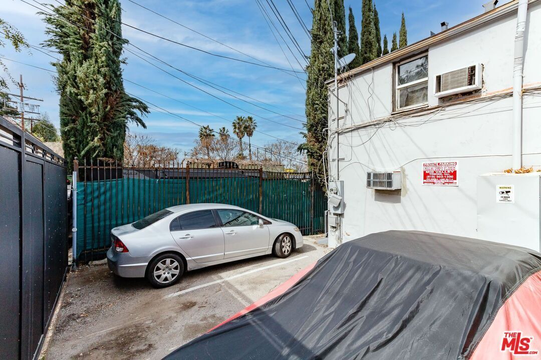 Photo of Outdoor in Studio City