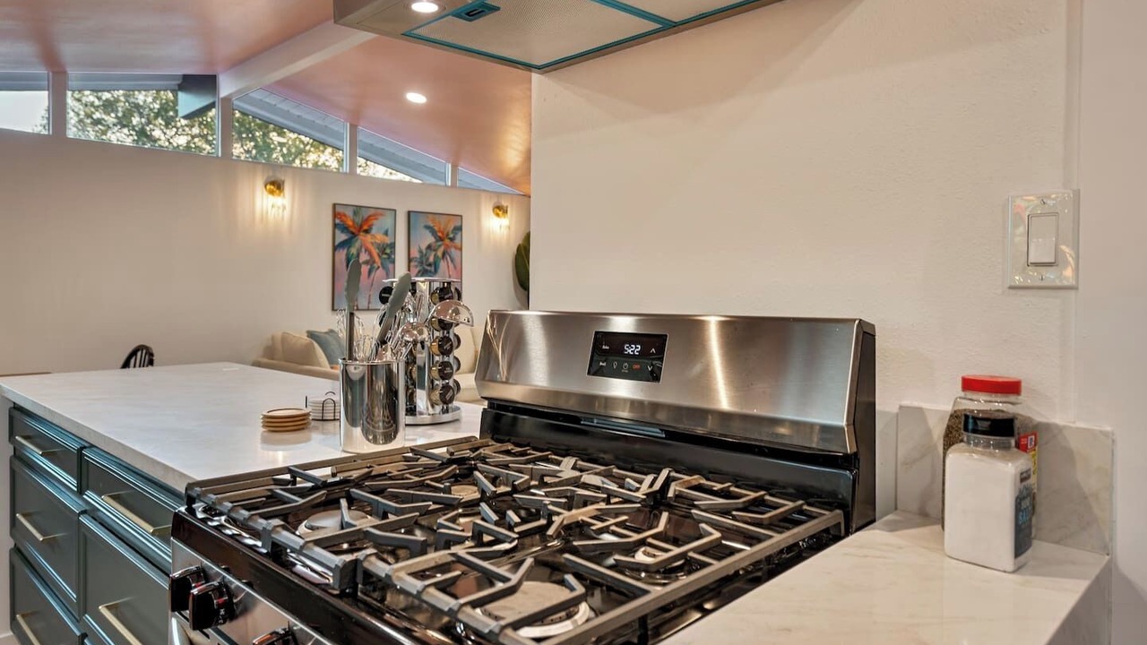 Photo of Kitchen in Sherwood Forest and Thistle Development