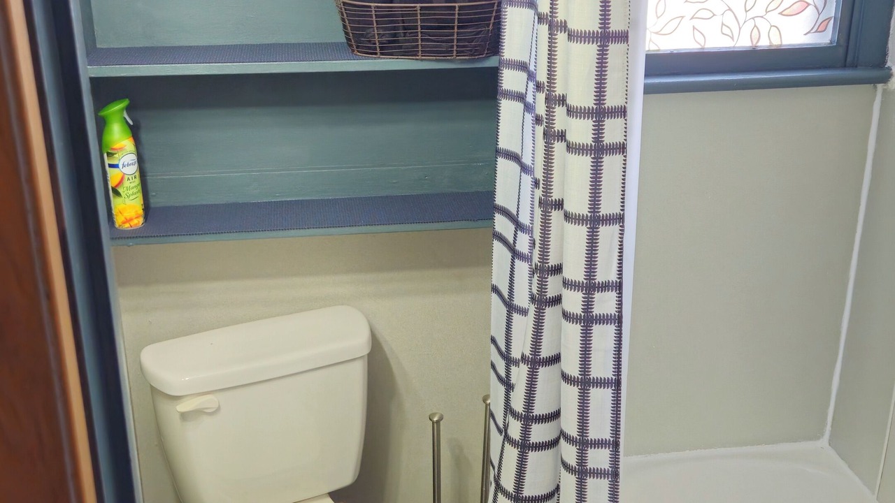 Photo of Bathroom in Fairview-Ferndale