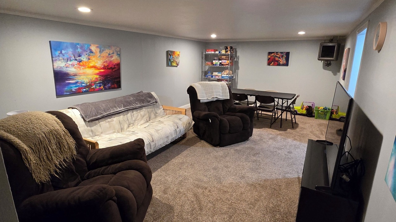 Photo of Livingroom in Eagle