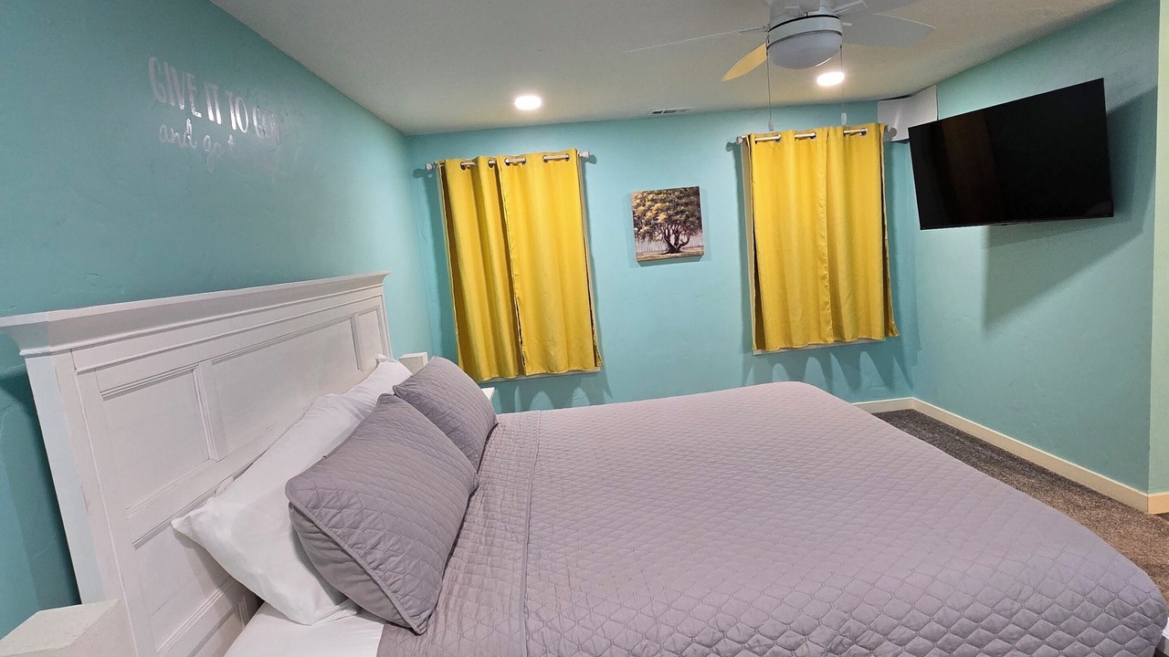 Photo of Bedroom in Eagle