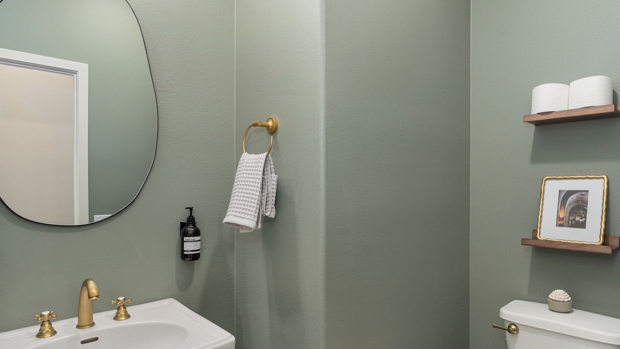 Photo of Bathroom in Anaheim Colony Historic District