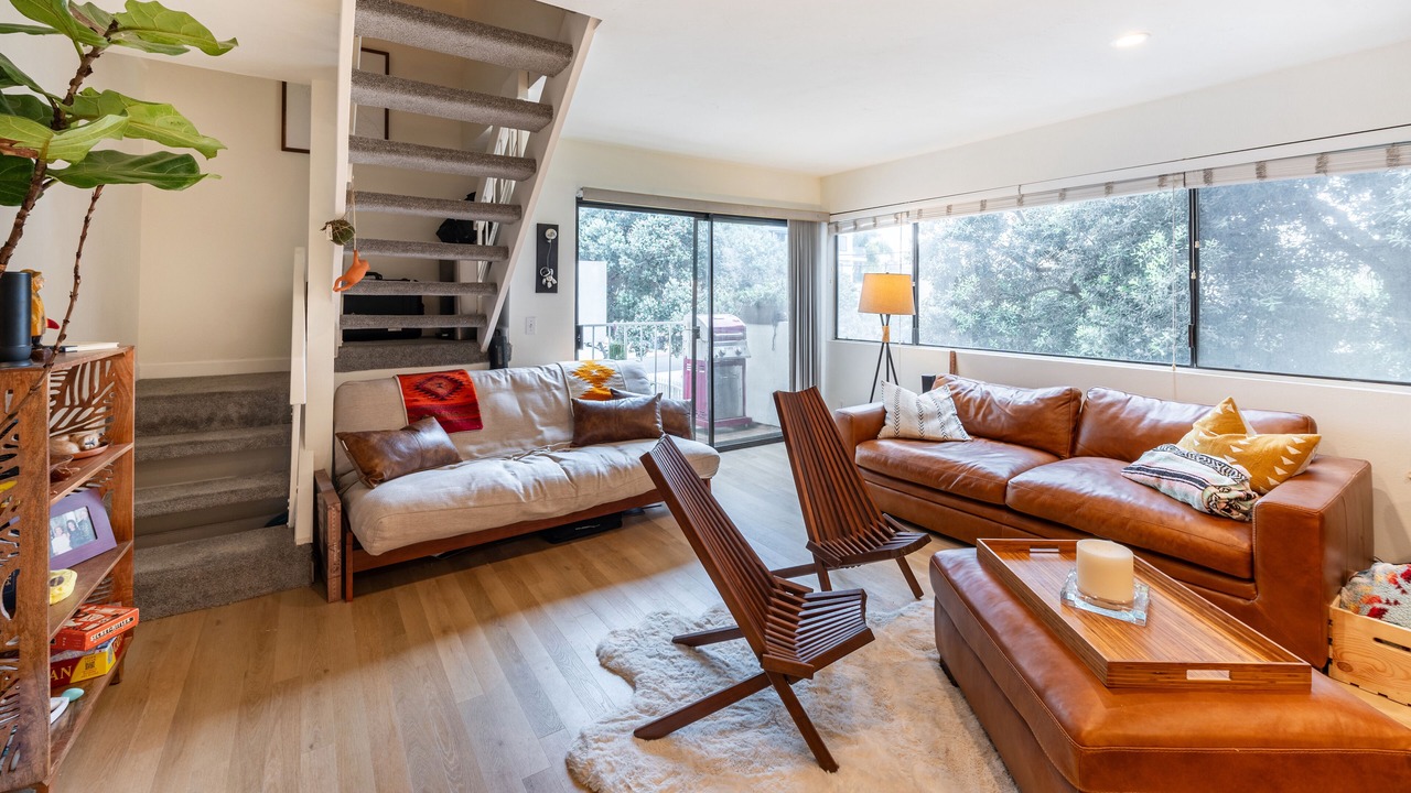 Photo of Livingroom in Crown Point