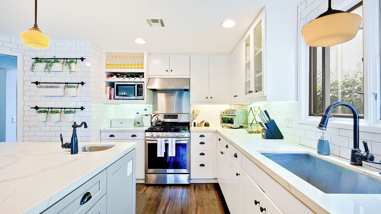 Photo of Kitchen in Beach Barber Tract