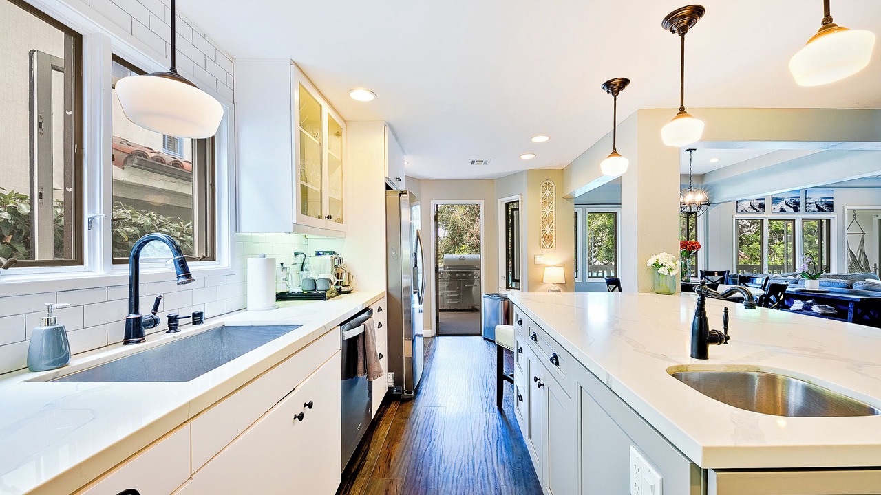 Photo of Kitchen in Beach Barber Tract